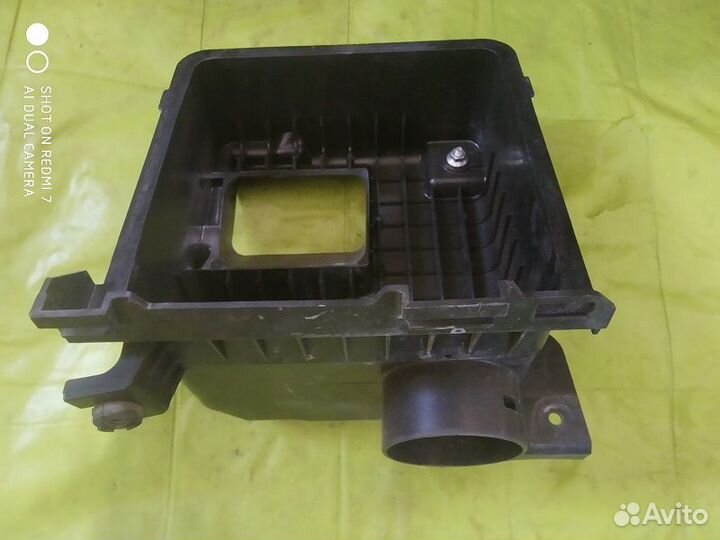 Корпус фильтра нижняя часть Subaru Forester SH5 08