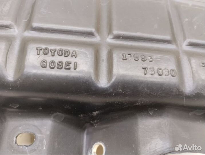 Патрубок воздушного фильтра Toyota Land Cruiser Prado J150 2009-2022