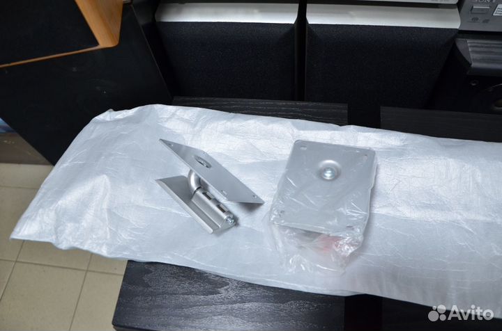 Крепления для колонок B&W Англия оригиналы