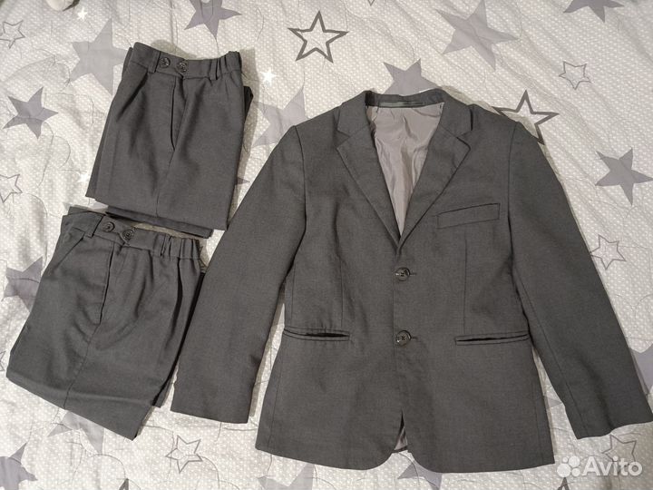 Школьный костюм для мальчика 134 серый