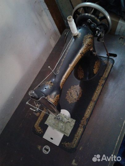 Швейная машина