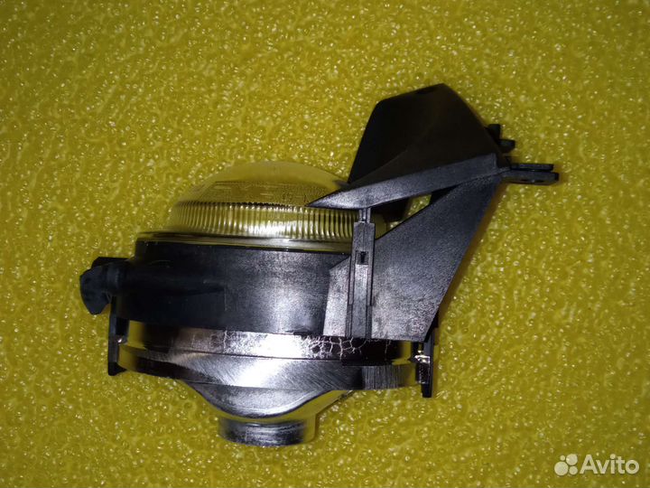 Фара противотуманная правая BMW E39