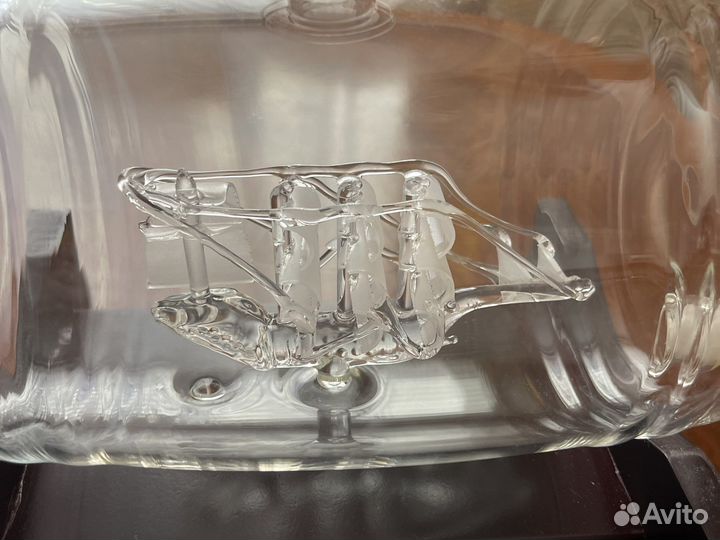 Декоративная бутылка с кораблем