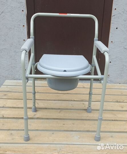 Кресло-стул с санитарным оснащением