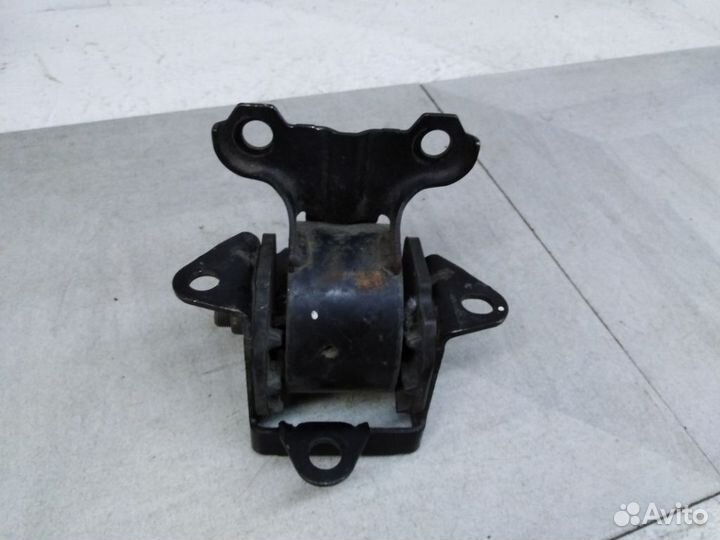 Опора двигателя Митсубиси