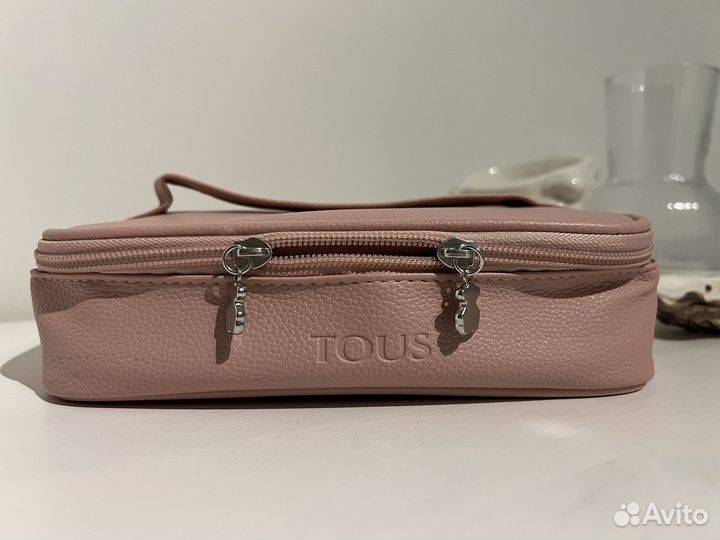 Tous оригинал