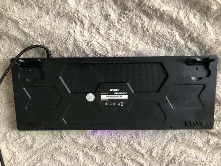 Игровая клавиатура с подсветкой sven kb-G7400
