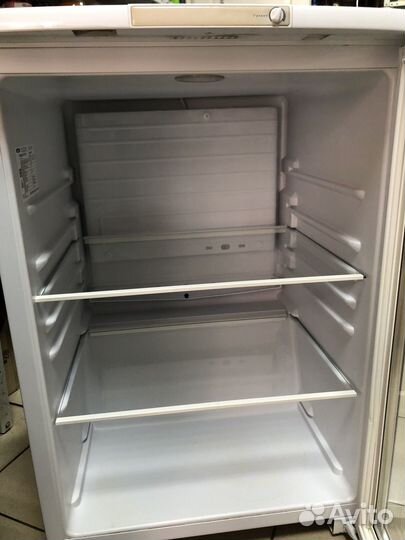 Холодильный шкаф,Бирюса 152 Барный