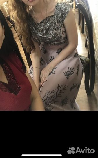 Вечернее платье