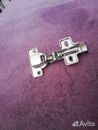 Петли мебельные с доводчиком