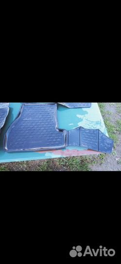 Резиновый коврик Ford