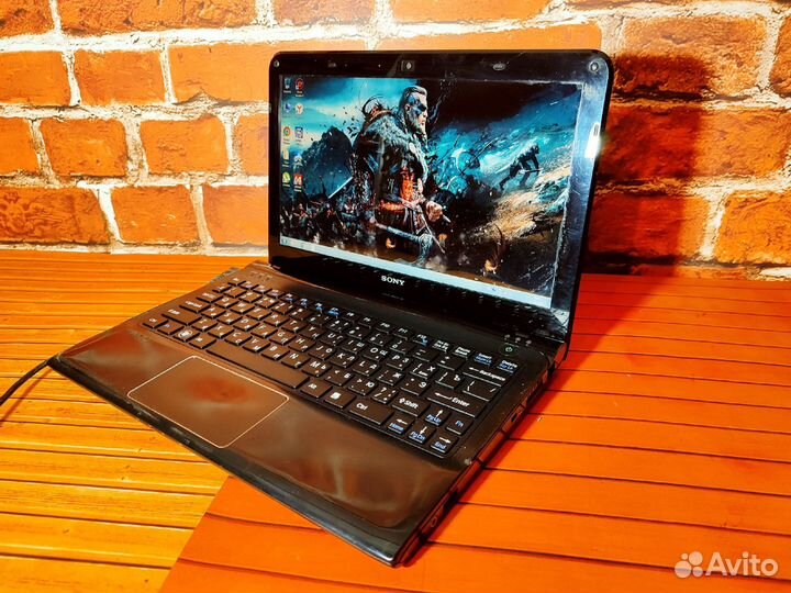Sony vaio Sve1112M1RB - 2 Ядра \ 3 Озу \ 320 HDD