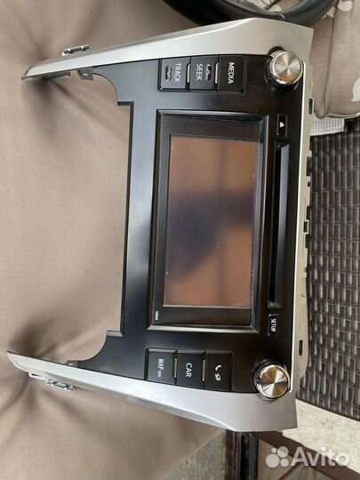 Магнитола головное устройство Toyota Camry 50