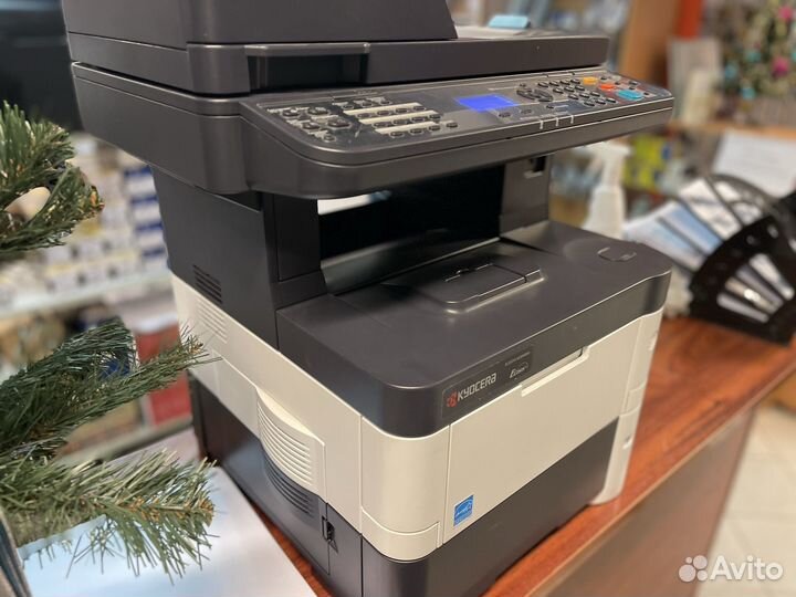 Мфу лазерный Kyocera Ecosys M3040dn (274554)