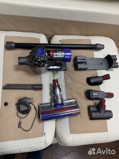 Пылесос dyson v 8