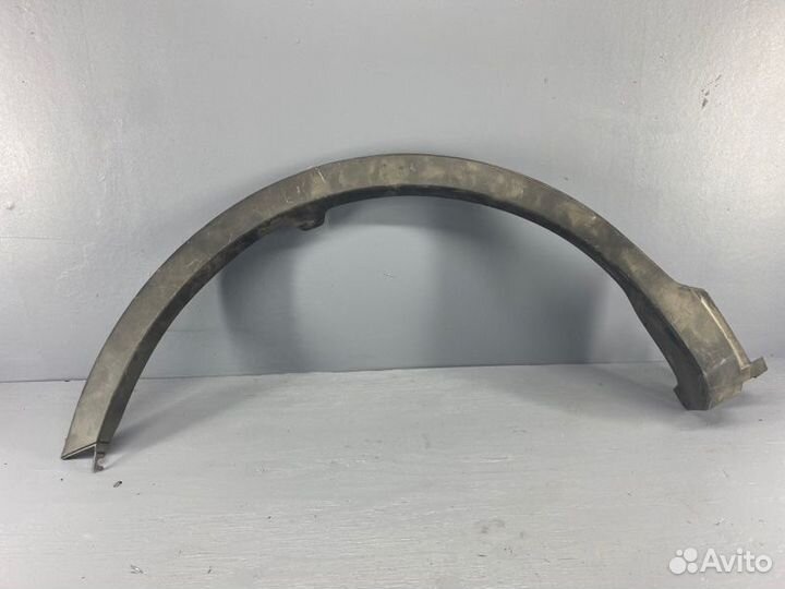 Накладка на крыло задняя правая Toyota Rav-4 XA40