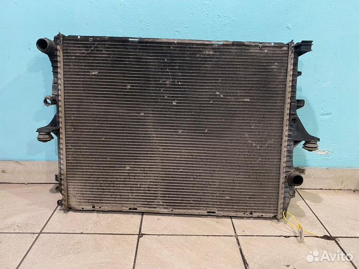 Радиатор охлаждения Volkswagen Touareg