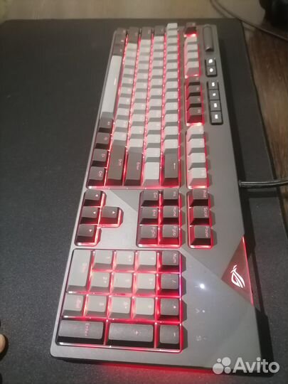 Asus ROG strix Flare