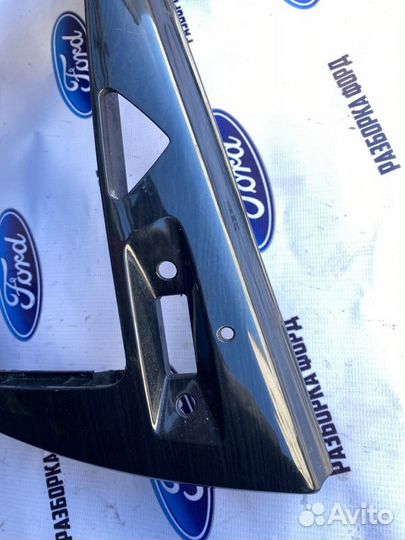 Рамка магнитолы Ford Focus 1 седан хэтчбэк