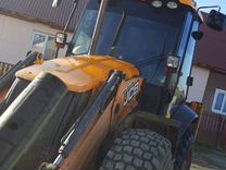 Машинист экскаватора погрузчика JCB 3