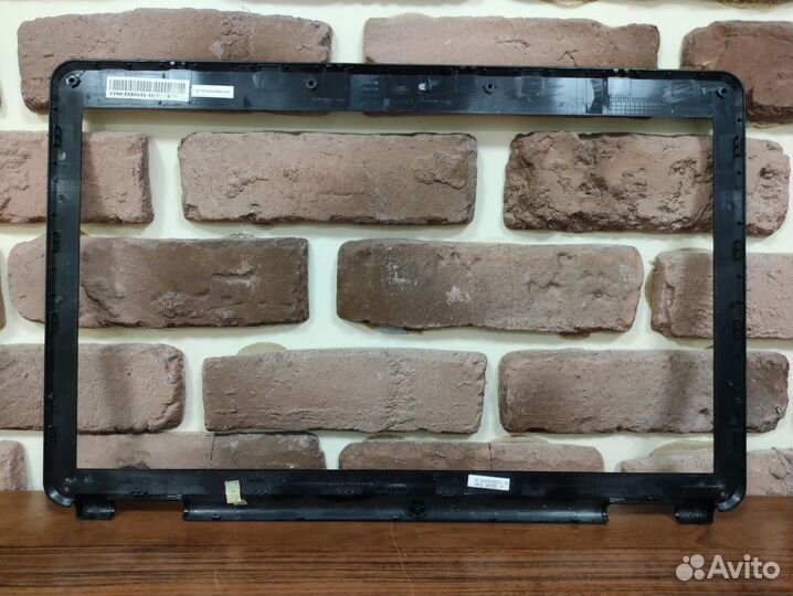 Безель, рамка матрицы ноутбука Asus K70A