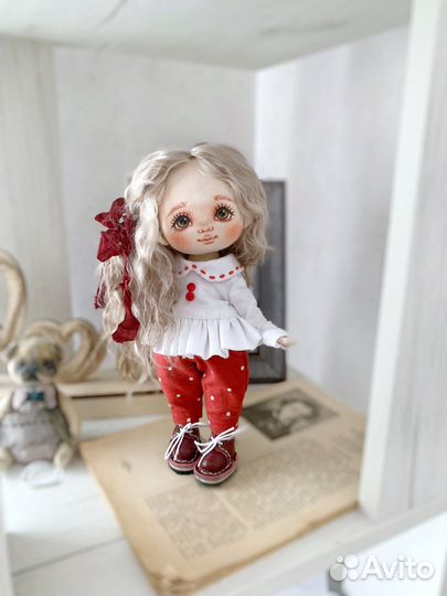 Кукла ручной работы