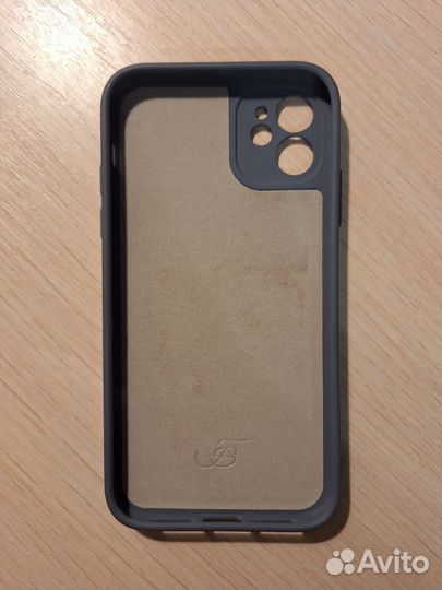 3 Чехла на iPhone 11