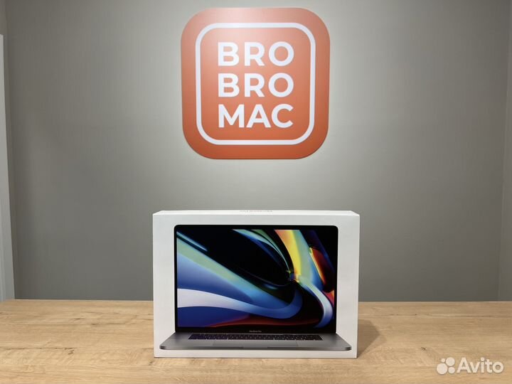 MacBook Pro 13 (M2,8 Гб,256 Гб SSD)