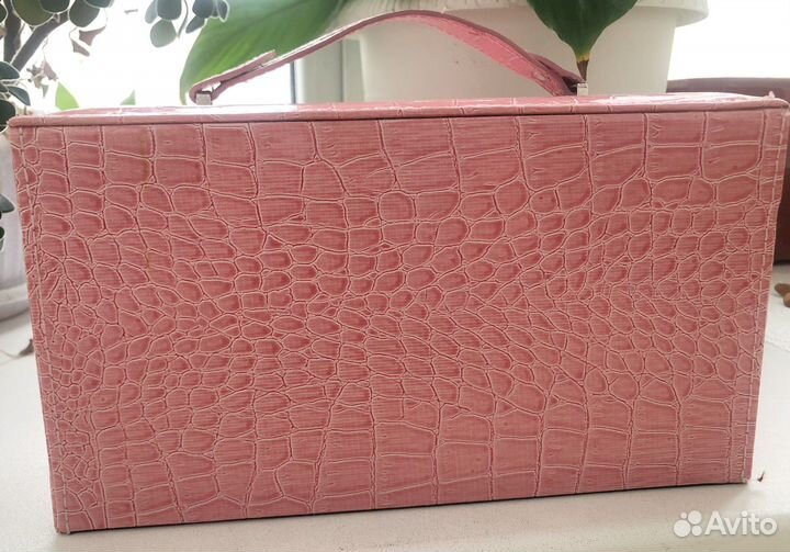 Шкатулка для украшений/бижутерии