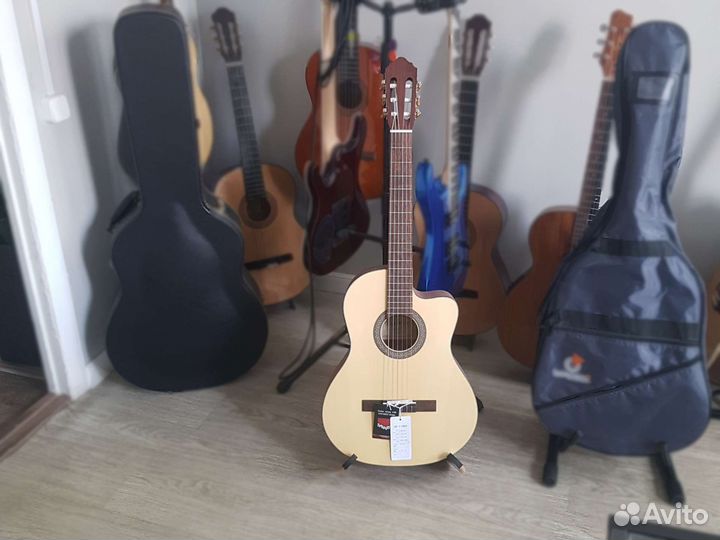 Электроакустическая гитара parkwood pc110 op