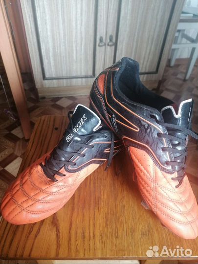 Футбольные бутсы 42 размер