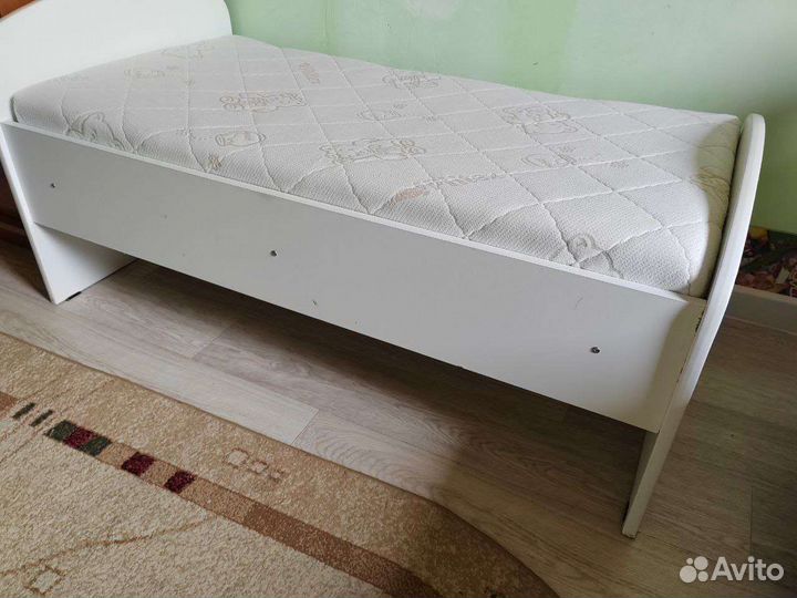 Детская кровать от 3 лет с матрасом бу