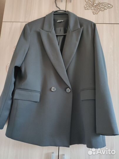 Костюм брючный 52