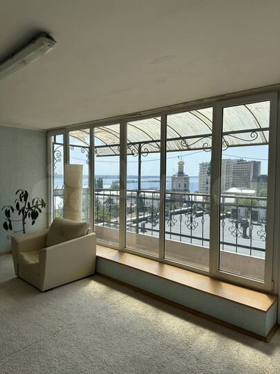 4-к. квартира, 210 м², 7/10 эт.