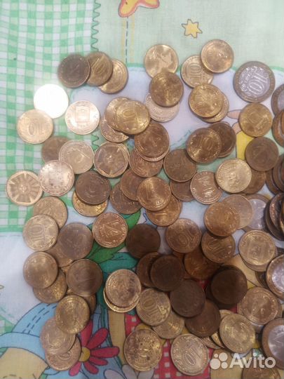 Десятирублевые памятные монеты