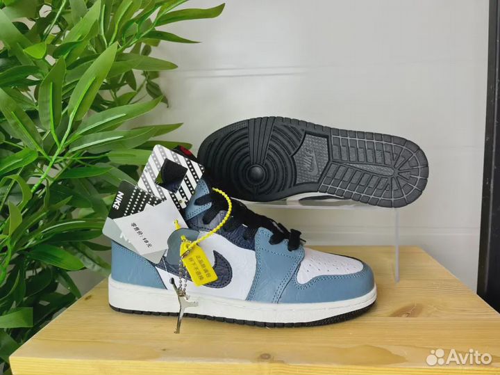 Кроссовки Nike Air Jordan Подростковые (Новые)