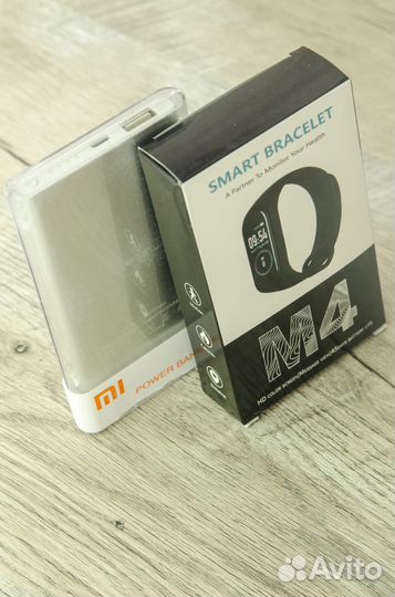 Band 4 и поративная зарядка набор часы