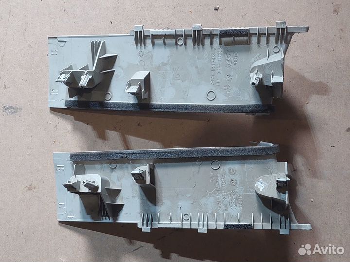 Обшивка стойки левая и правая Ford Mondeo Iv