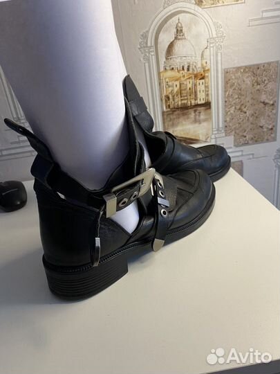 Ботинки кожаные женские