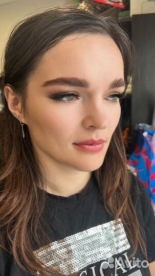 Мастер бровист