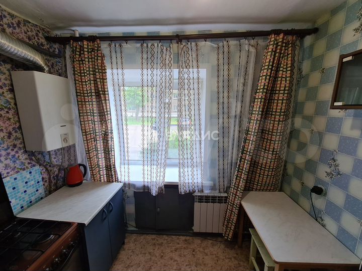 2-к. квартира, 42 м², 1/5 эт.