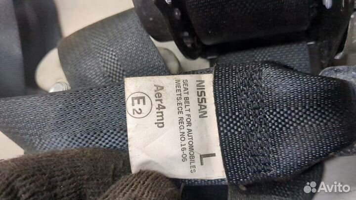 Ремень безопасности левый передний Nissan Pulsar