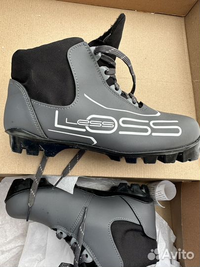 Лыжные ботинки детские 37 размер