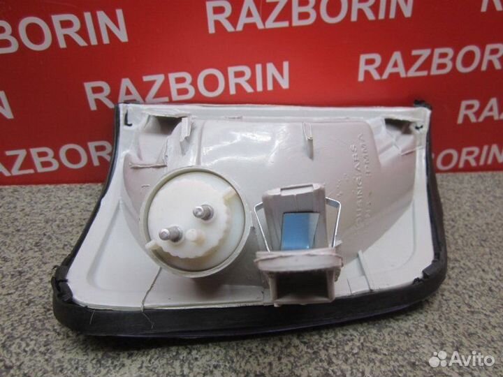 Поворотник левый Mercedes-Benz E-Class W124 85-95