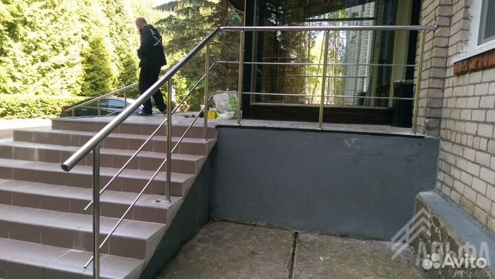 Монтаж перил из нержавейки