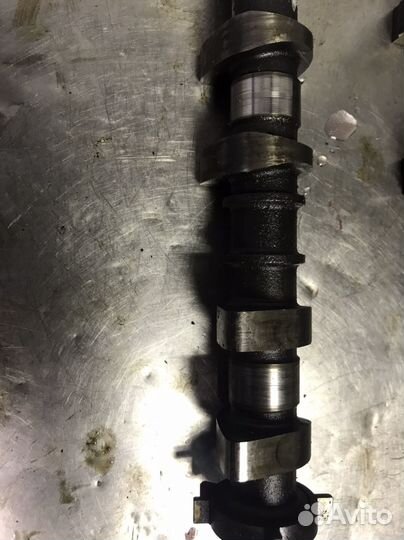 Распредвал впуск/выпуск Mazda Ford 2.0 LF