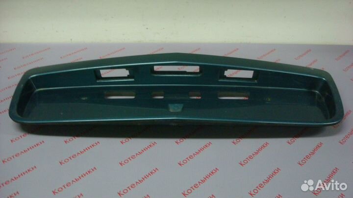 Nissan 84810-AU300 накладка крышки багажника