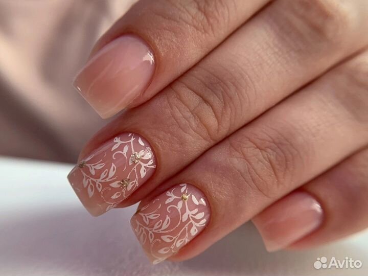 Маникюр с укреплением гелем