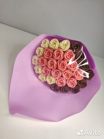 Букет - 29 Роз из Белого и Молочного Шоколада