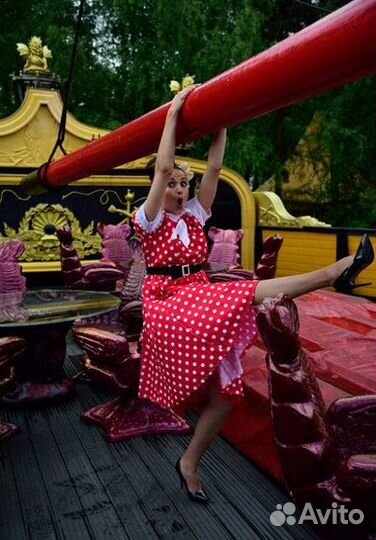 Тимбилдинг с пользой, Машина Времени